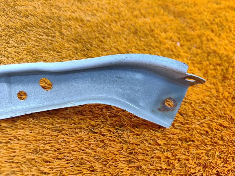 Крепление фары