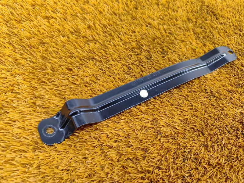 Крепление аккумулятора