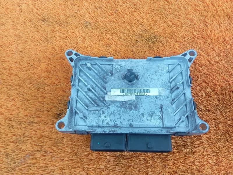 Блок управления двигателем