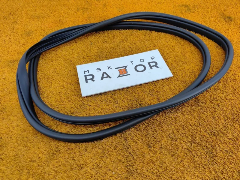 Уплотнитель проема двери