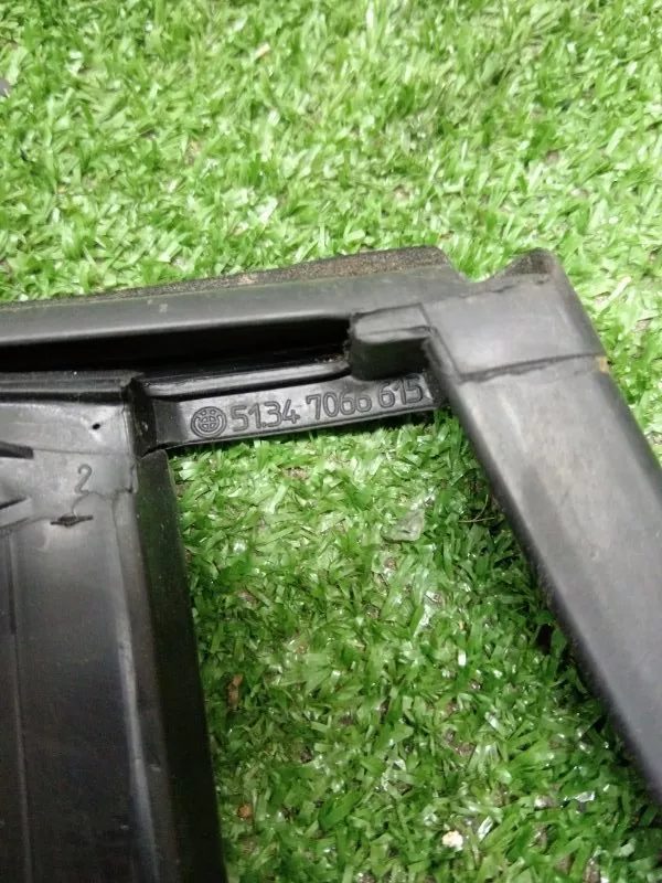 Уплотнитель стекла двери