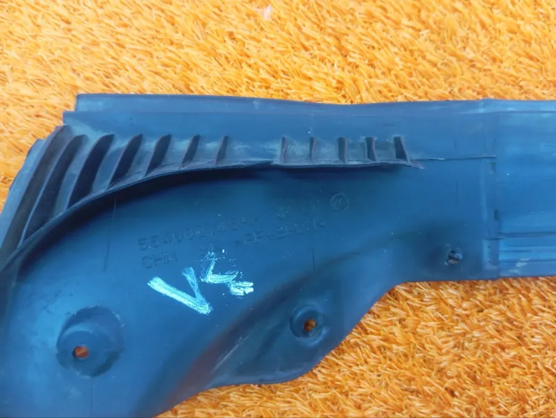 Уплотнитель двери