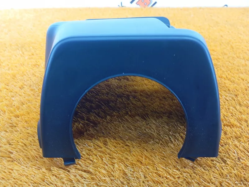 Кожух рулевой колонки