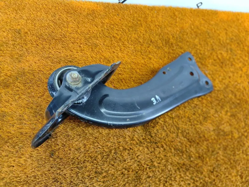 Рычаг подвески