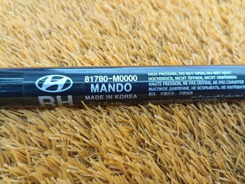 Амортизатор крышки багажника