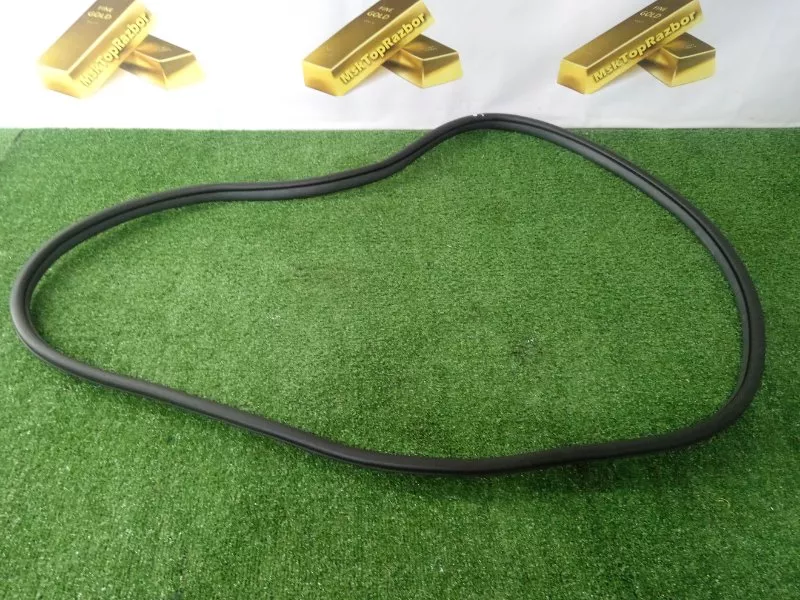 Уплотнитель проема двери