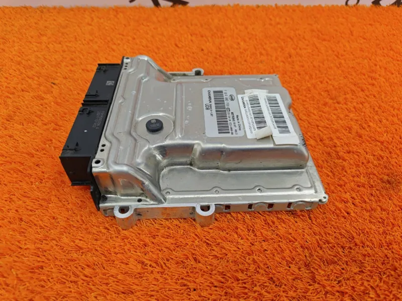 Блок управления двигателем