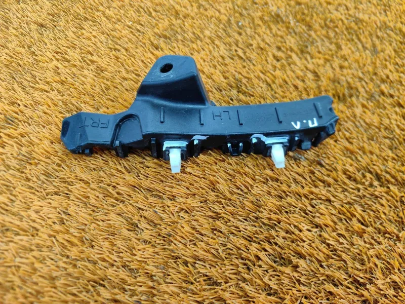 Крепление бампера