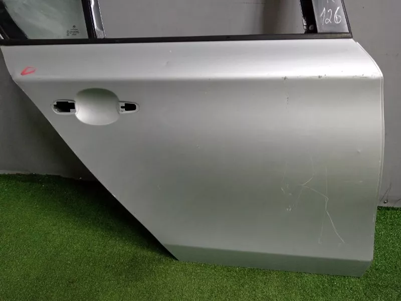 Дверь BMW 1-Series 2008 41527191018 E87, задняя правая
