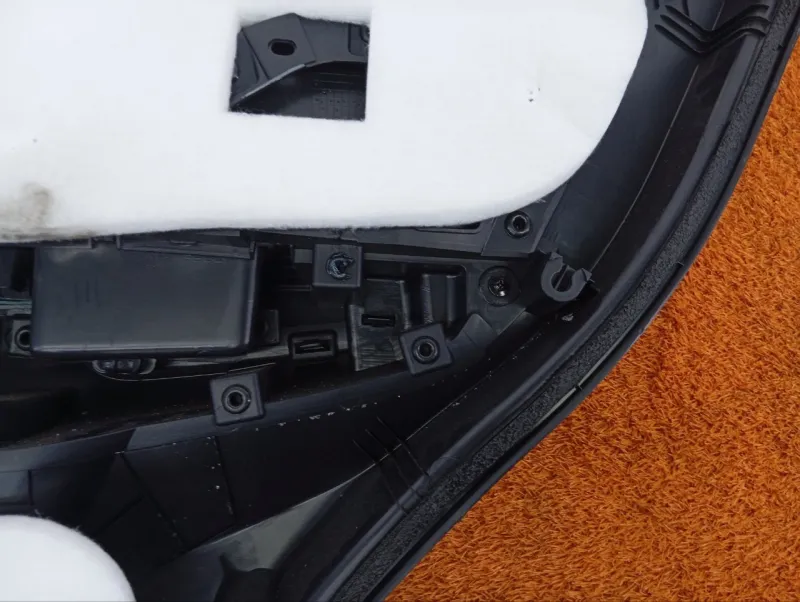 Обшивка двери