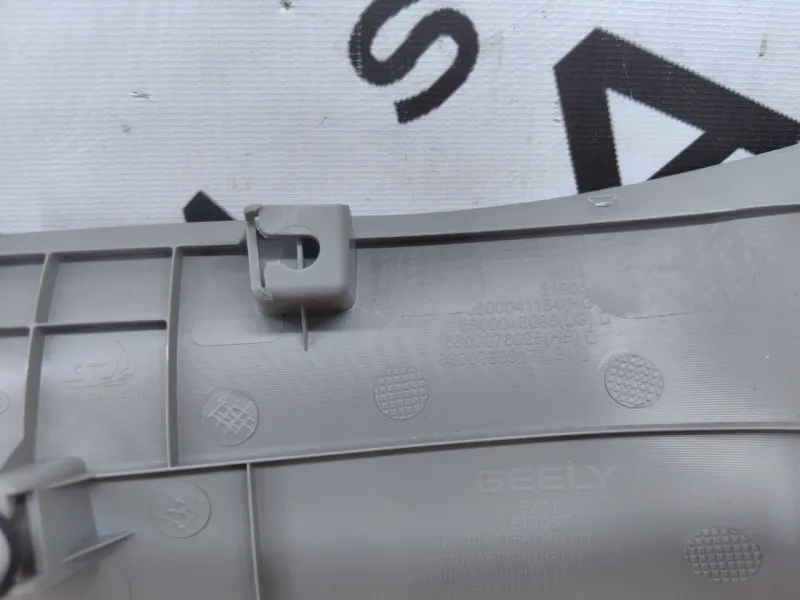 Накладка на стойку кузова