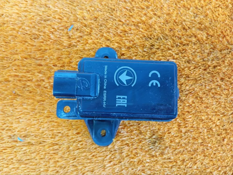 Датчик слепых зон Chery Tiggo 8 Pro 2023 704000633AA SQRF4J16C
