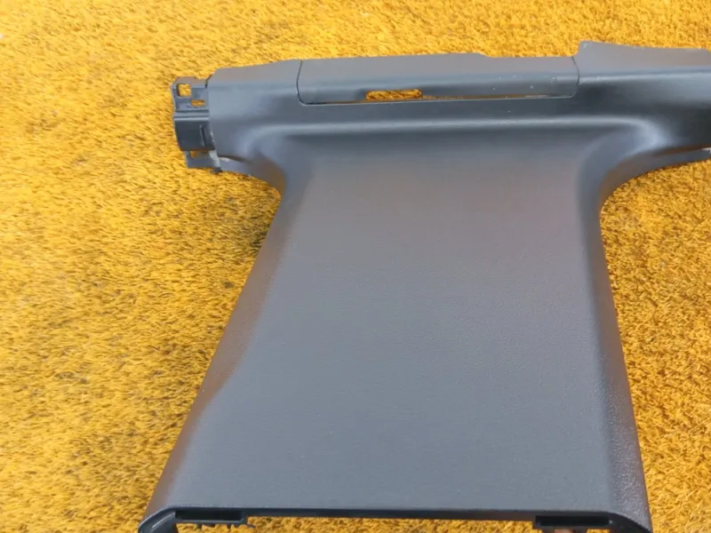 Обшивка центральной стойки