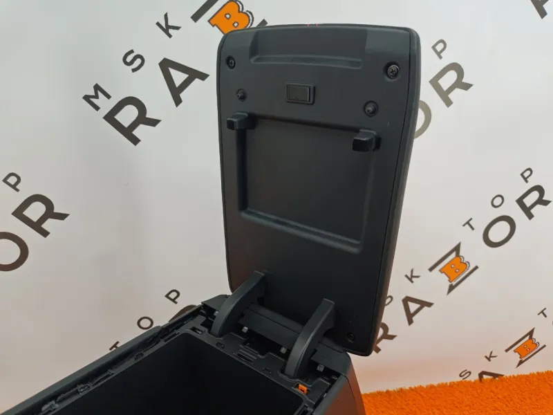 Подлокотник