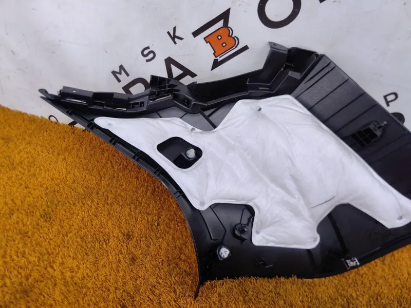 Накладка на стойку кузова