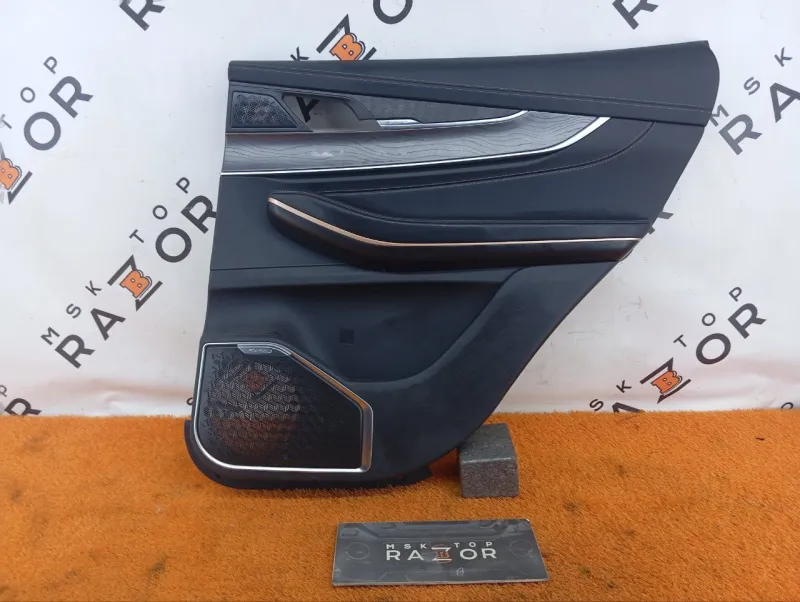 Обшивка двери