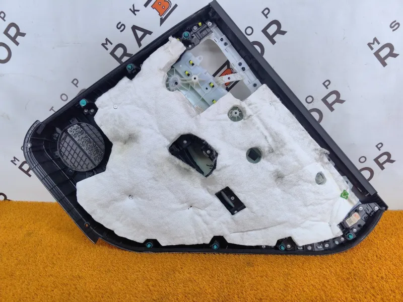 Обшивка двери