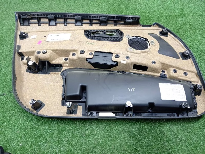 Обшивка двери BMW 3-Series 2008 51419167832 E90, передняя правая