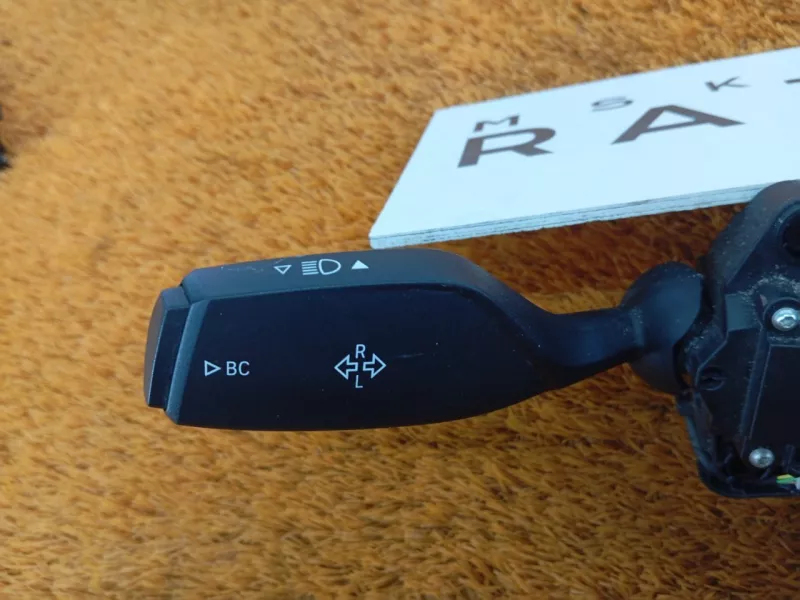 Подрулевой переключатель