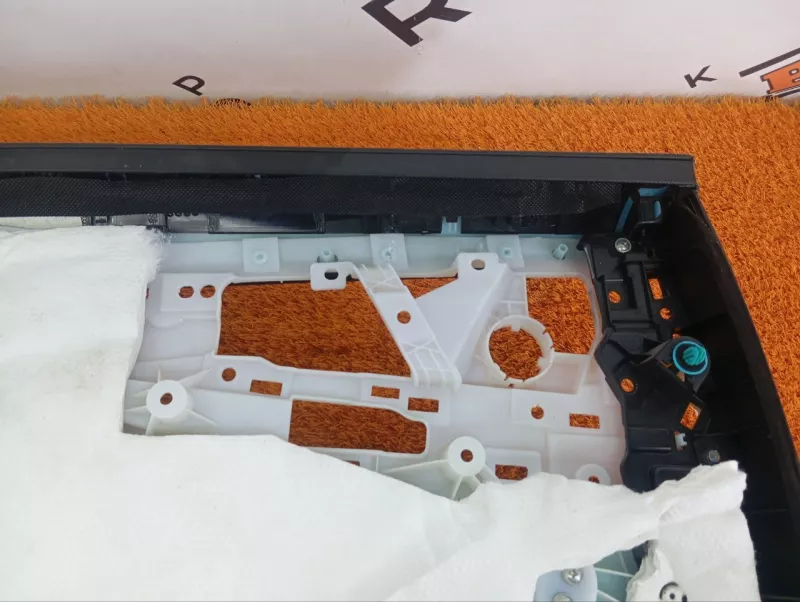 Обшивка двери