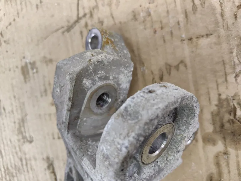 Кронштейн опоры КПП