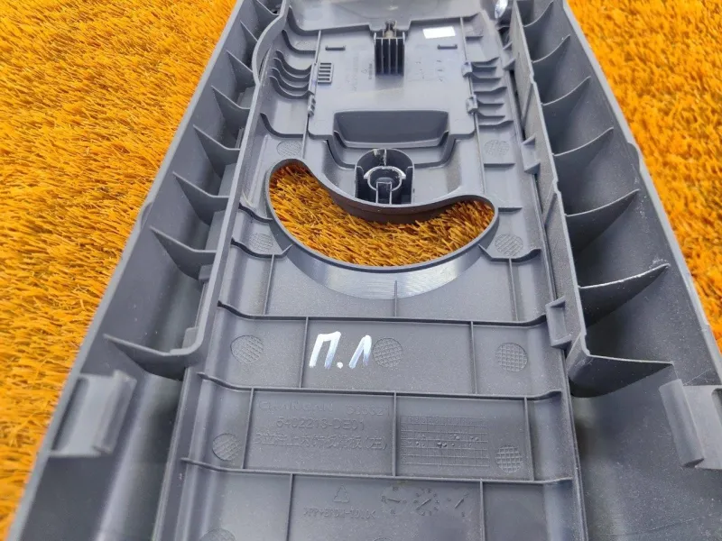 Обшивка стойки