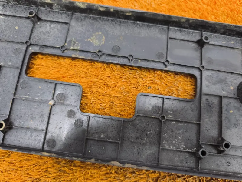 Площадка номерного знака