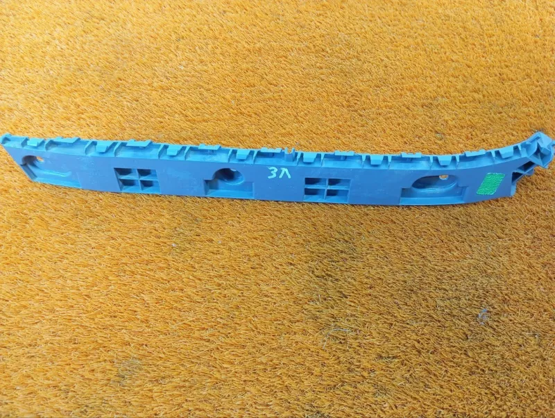 Крепление бампера