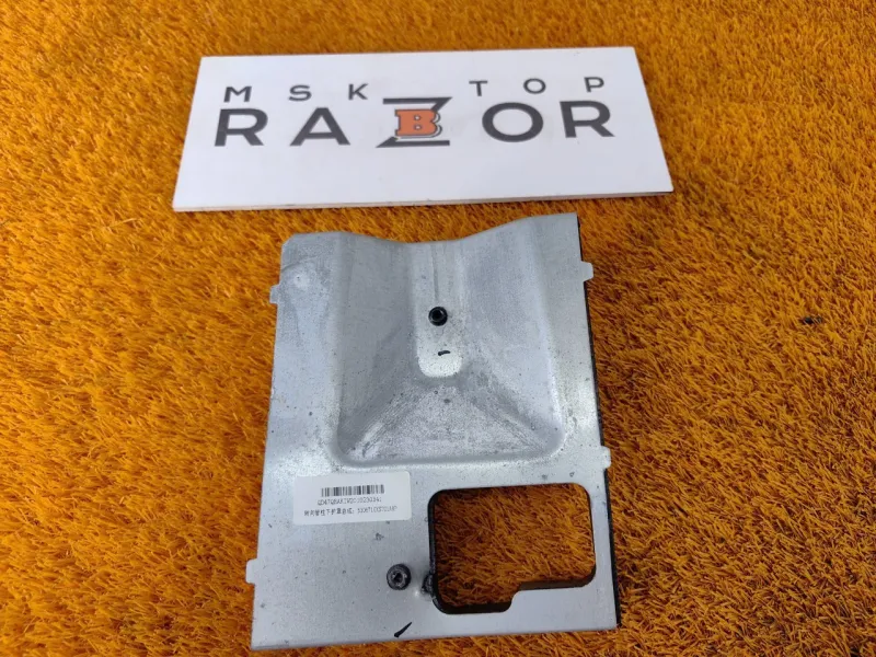 Кожух рулевой колонки