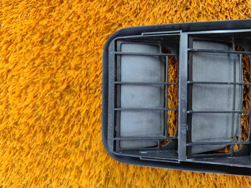 Решетка вентиляционная