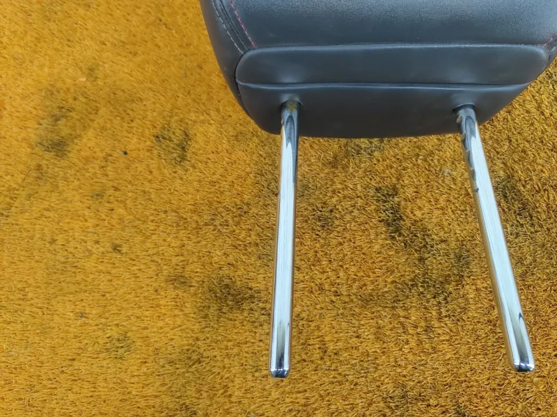 Подголовник сиденья