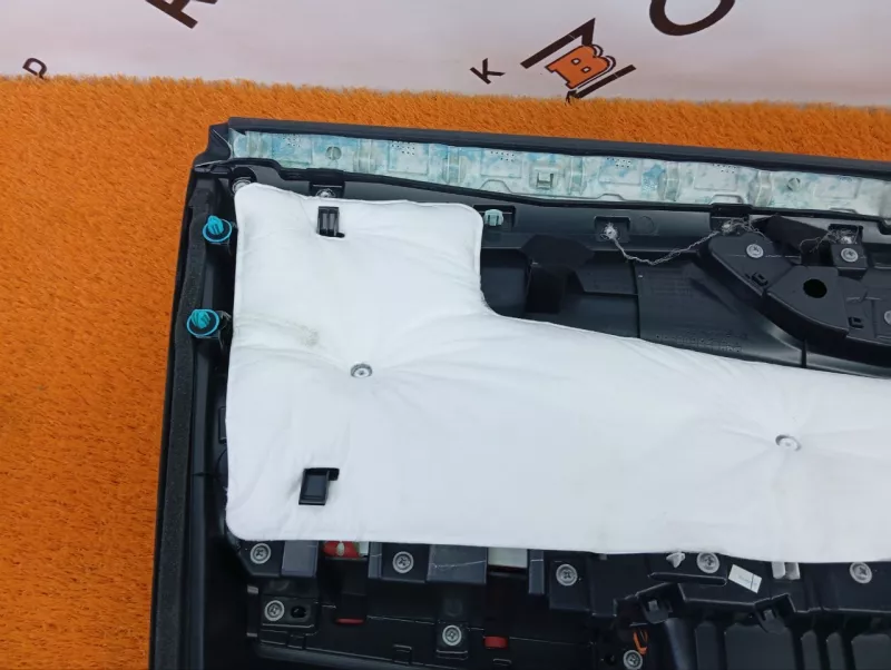 Обшивка двери