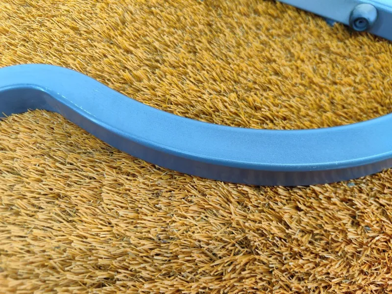 Петля багажника