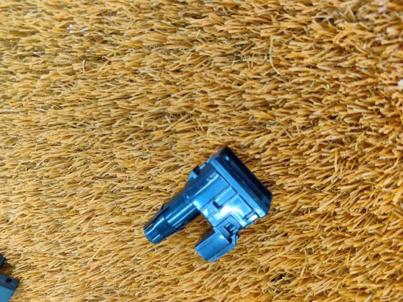 Датчик температуры воздуха в салоне