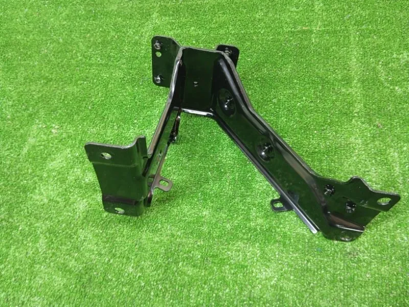 Кронштейн подлокотника