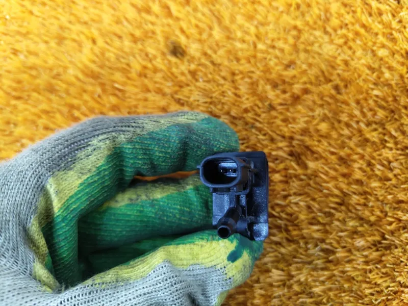 Форсунка стеклоомывателя