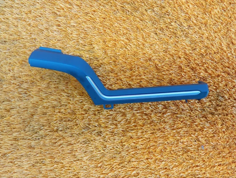 Накладка торпедо декоративная