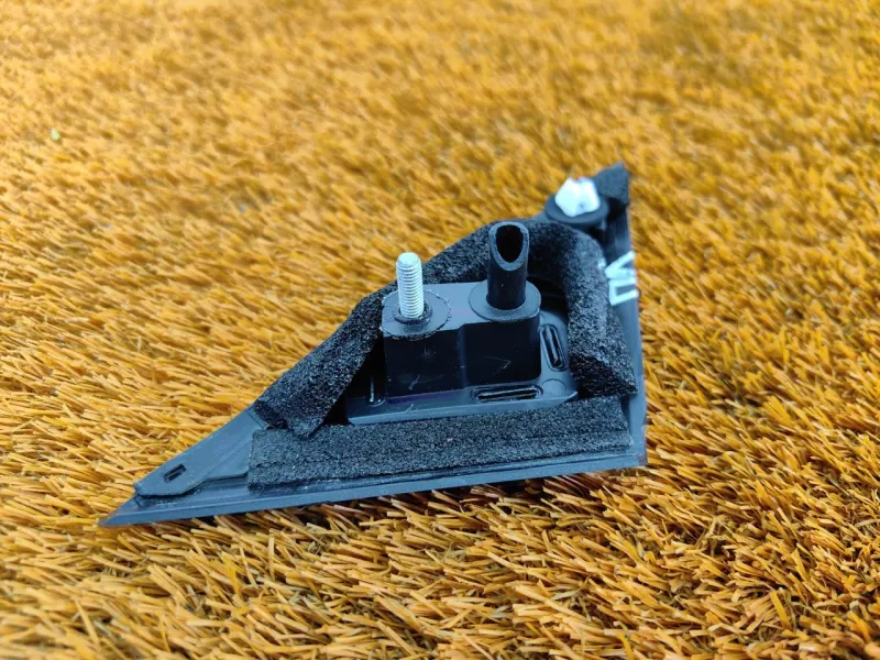 Уголок двери