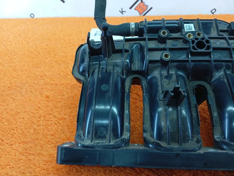 Коллектор впускной