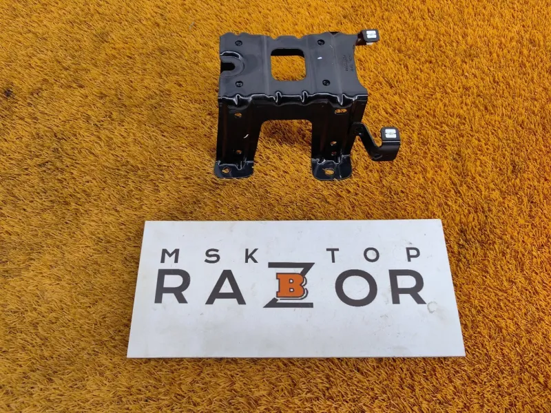 Кронштейн подлокотника