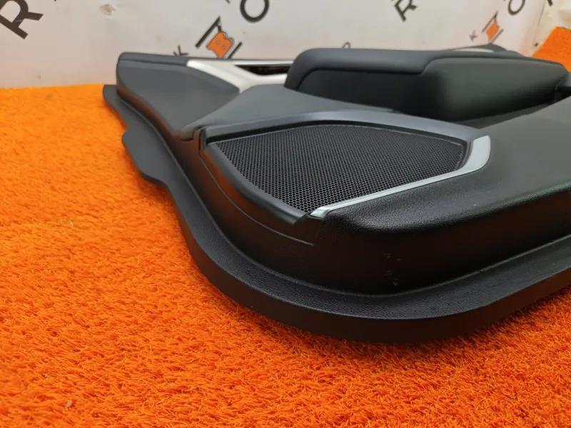 Обшивка двери