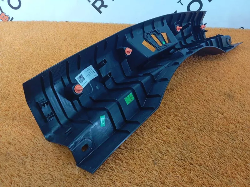 Обшивка багажника