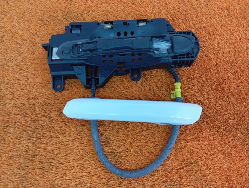 Ручка двери внешняя