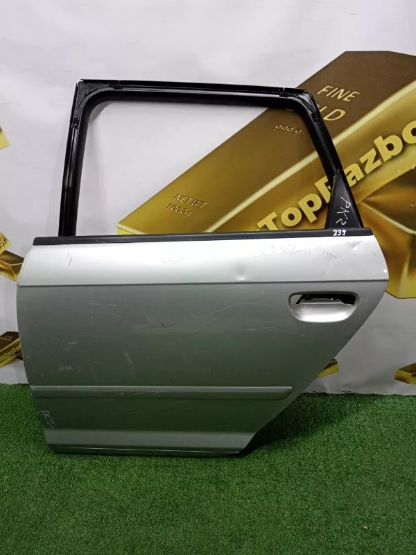 Дверь Audi A3 2005 8P4833051A 8P, задняя левая