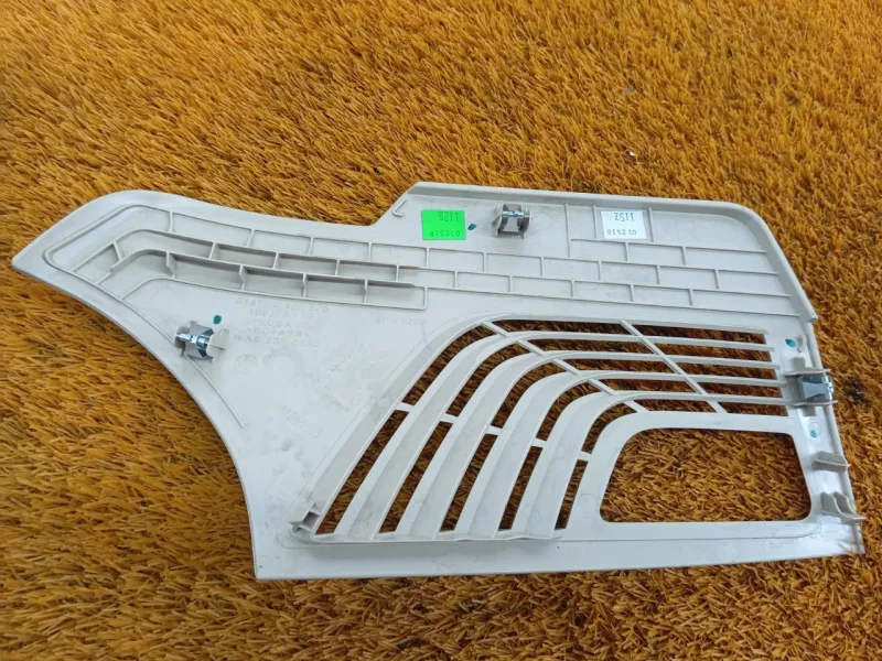 Обшивка багажника