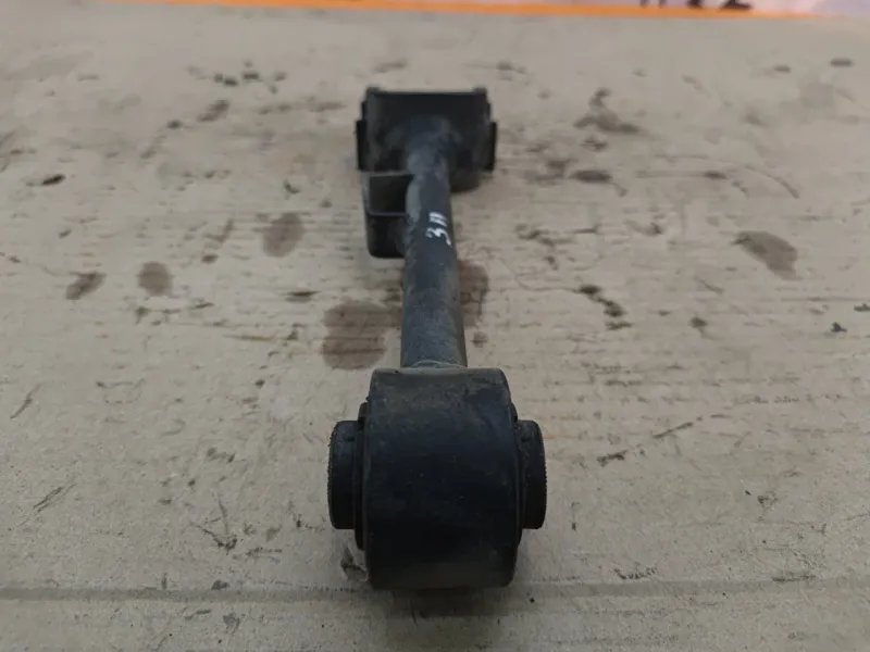 Рычаг подвески