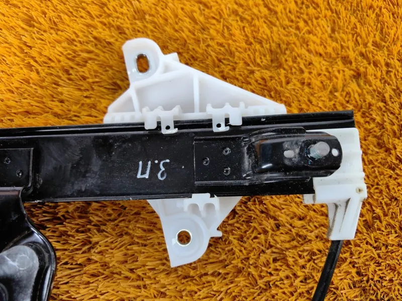 Стеклоподъемник