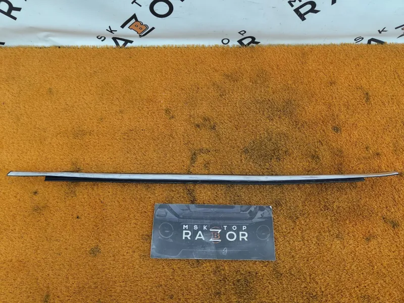 Молдинг стекла