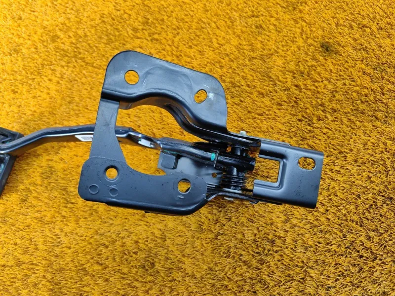 Педаль тормоза