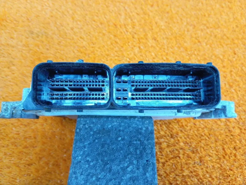 Блок управления двигателем